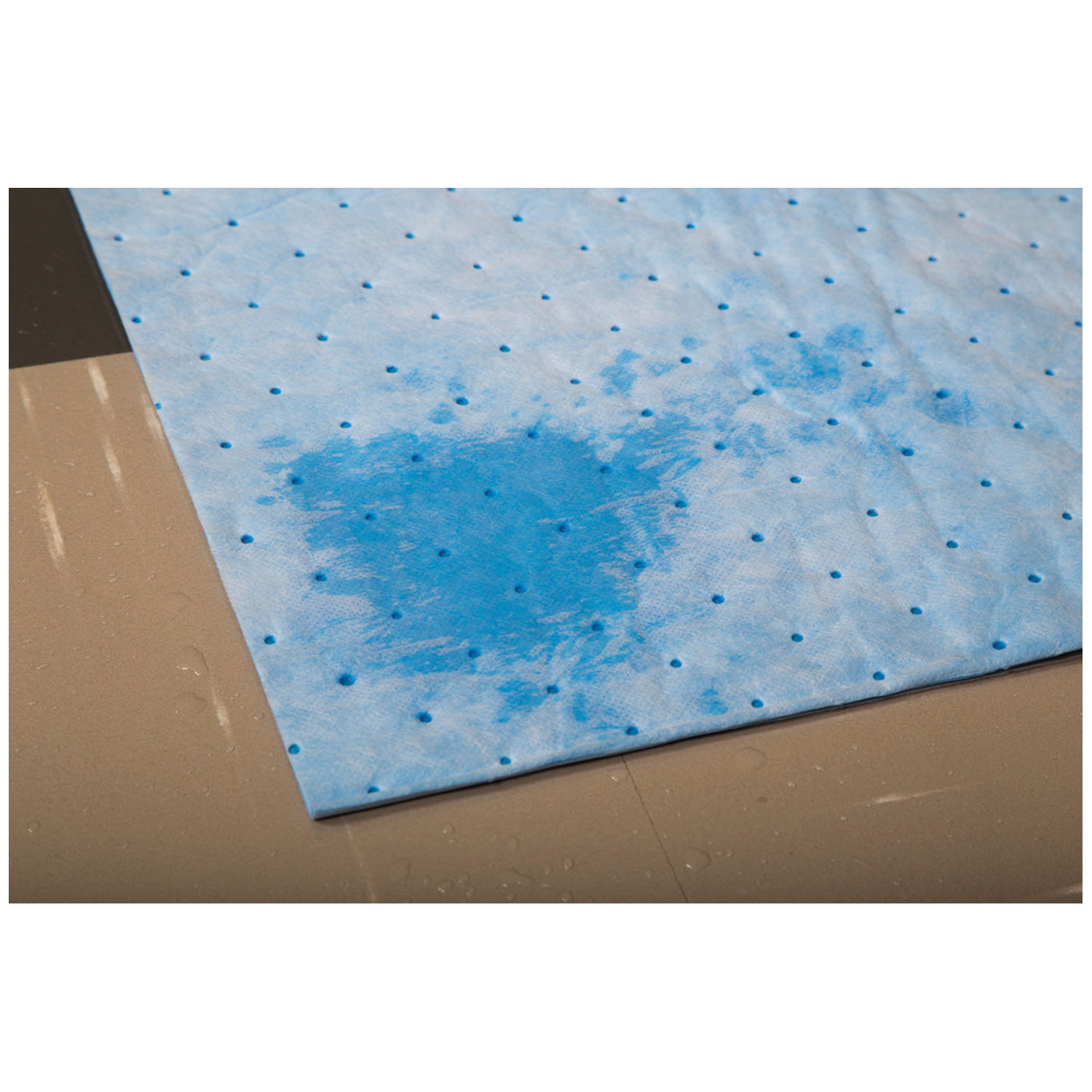 GRAHAM MEDICAL ABBI MAT Absorbent Mat, 32" x 40", Blue, Abbi, 10/bg, 2 bg/cs Graham Medical 72435