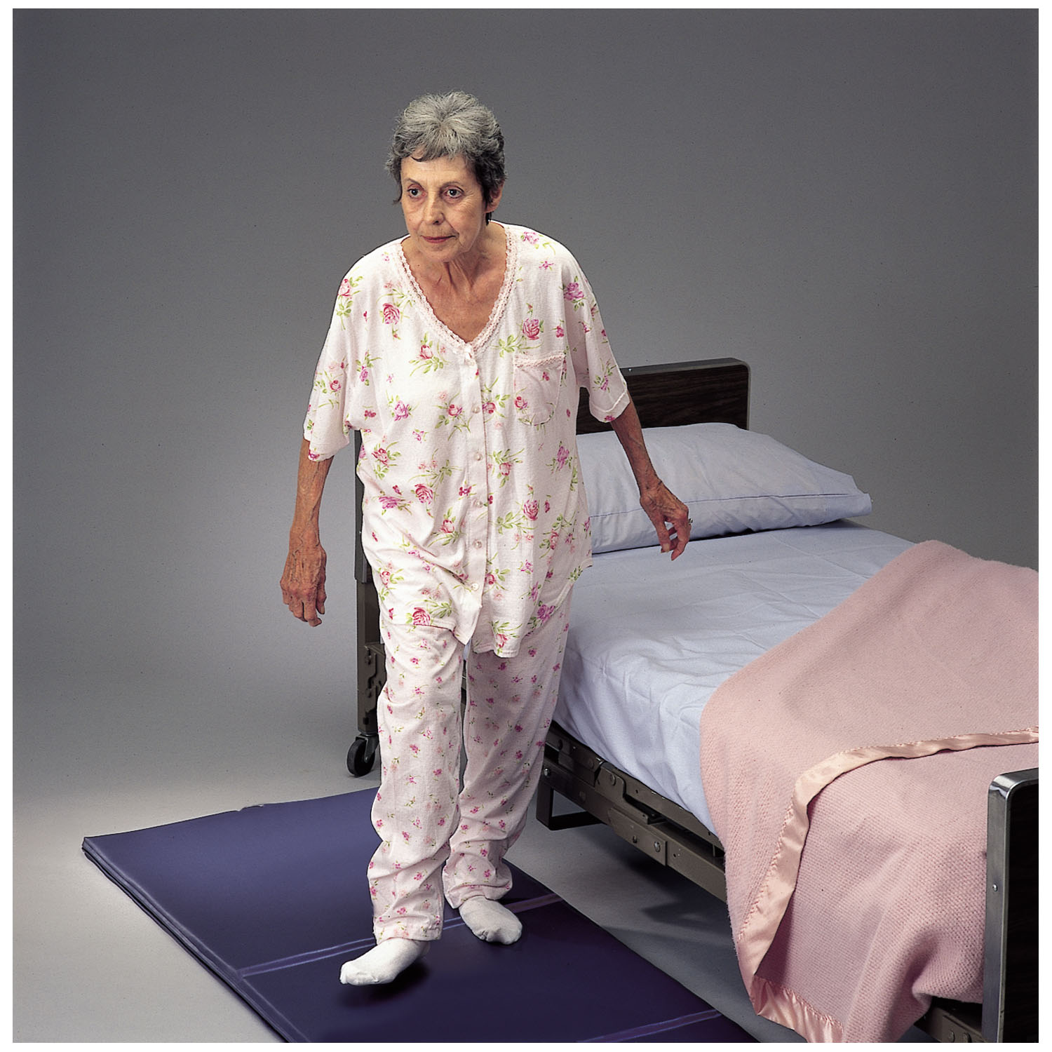 TIDI POSEY FLOOR CUSHIONS Floor Cushion, Tri-Fold, 70"L x 38"W x 1"H (Continental US + HI Only) (To Be DISCONTINUED) TIDI Products, LLC 6020